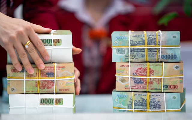 Đề xuất thu thuế tiền lãi ngân hàng: Lợi ích và thách thức de xuat thu thue tien lai ngan hang loi ich va thach thuc 67b6c8cb7a8ff