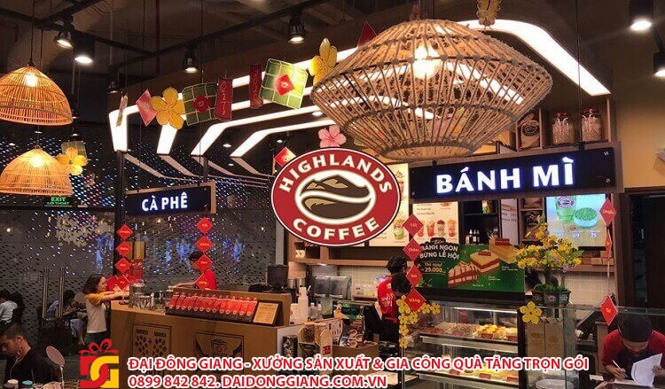Highlands khuyến mãi: Cập nhật thông tin khuyến mãi liên tục từ Highlands Coffee Highlands khuyến mãi: Cập nhật thông tin khuyến mãi liên tục từ Highlands Coffee