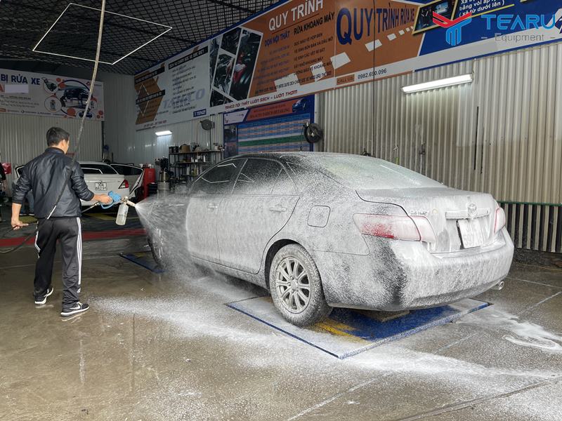 Hướng Dẫn Sử Dụng Nước Rửa Xe Siêu Bọt Hiệu Quả và An Toàn Hướng Dẫn Sử Dụng Nước Rửa Xe Siêu Bọt Hiệu Quả và An Toàn