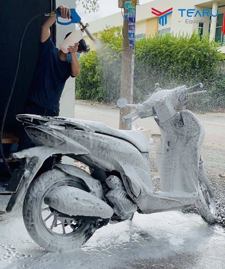 Nước Rửa Xe Ô Tô Siêu Bọt 3M: Đánh Giá Chi Tiết và So Sánh Nước Rửa Xe Ô Tô Siêu Bọt 3M: Đánh Giá Chi Tiết và So Sánh