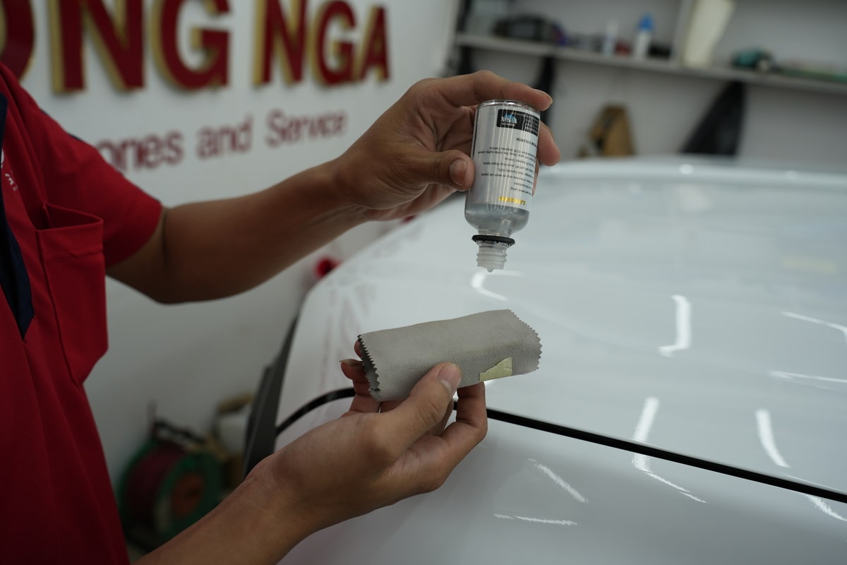 Quy Trình Phủ Ceramic Sonax Đúng Cách: Từ A Đến Z