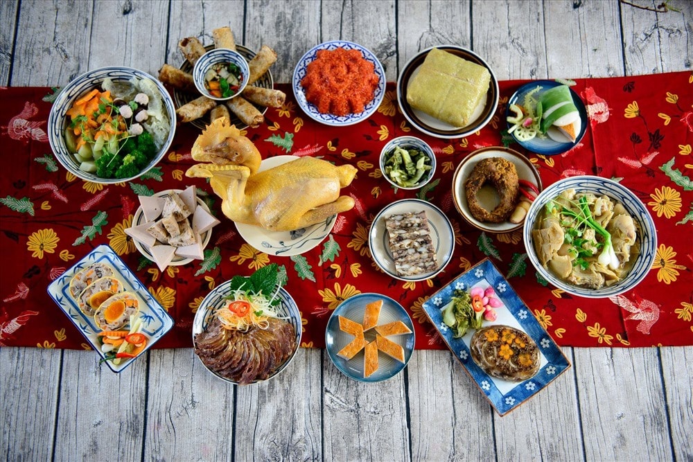 Tết Nguyên Tiêu Ăn Gì? Các Món Ăn Truyền Thống Không Thể Thiếu (Bánh Trôi, Chè Trôi Nước,...) tet nguyen tieu an gi cac mon an truyen thong khong the thieu banh troi che troi nuoc 67ad8c20dada6