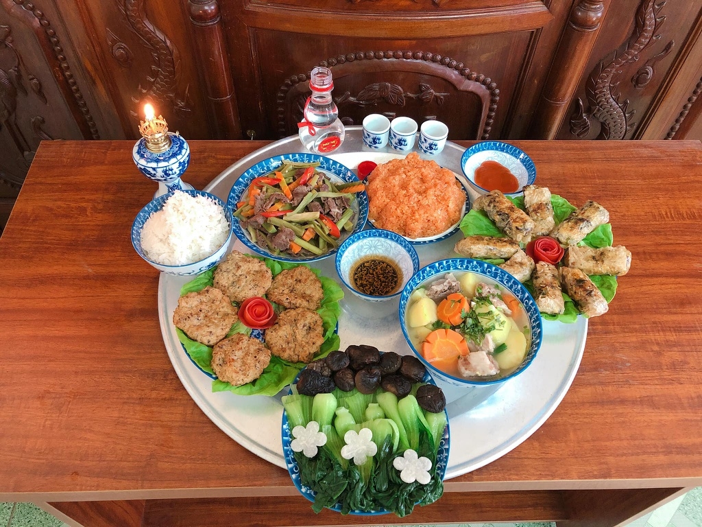 Tết Nguyên Tiêu Cúng Gì? Gợi Ý Mâm Cúng và Văn Khấn Đầy Đủ Nhất