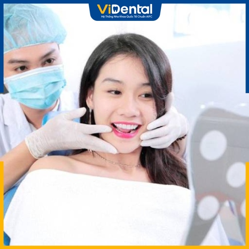 Vàng răng bẩm sinh: Đặc điểm và các lựa chọn can thiệp