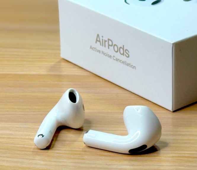 Airpods Pro 4 - Sự Lựa Chọn Tuyệt Vời Cho Người Yêu Âm Nhạc Airpods Pro 4 - Sự Lựa Chọn Tuyệt Vời Cho Người Yêu Âm Nhạc