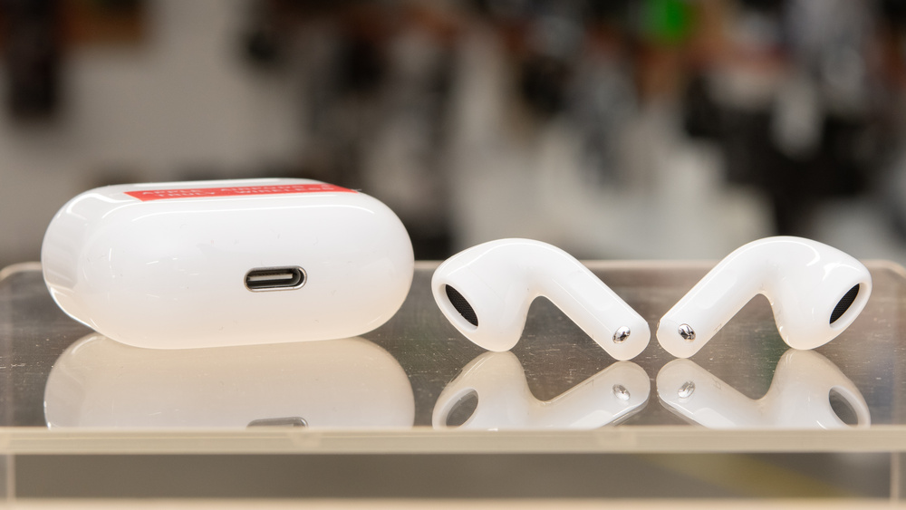 Airpods Pro 4 - Sự Lựa Chọn Tuyệt Vời Cho Người Yêu Âm Nhạc Airpods Pro 4 - Sự Lựa Chọn Tuyệt Vời Cho Người Yêu Âm Nhạc