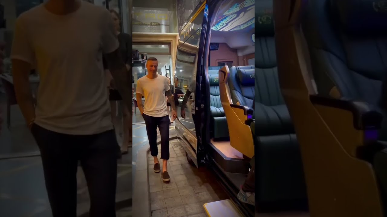 Khám Phá Dịch Vụ Nhà Xe Limousine - Sự Lựa Chọn Hoàn Hảo Cho Những Chuyến Đi Xa kham pha dich vu nha xe limousine su lua chon hoan hao cho nhung chuyen di xa 67c2689578859