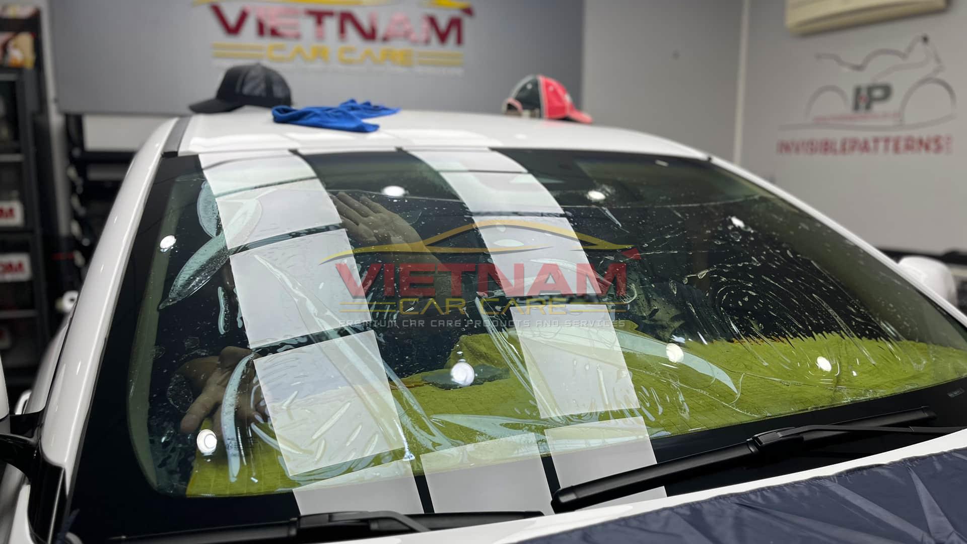 So sánh giá cả và địa điểm mua các sản phẩm tẩy ố kính ô tô uy tín, chất lượng