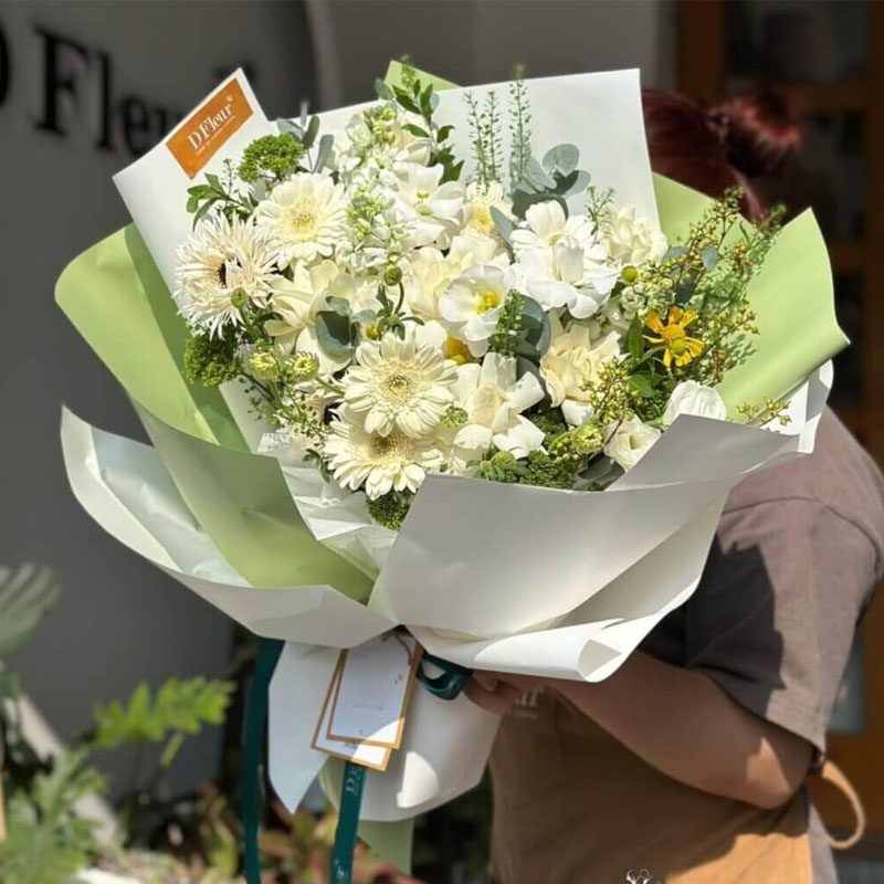 Top Những Món Quà Tặng Ngày 8 Tháng 3 Hot Nhất Năm Nay: Độc Đáo và Ấn Tượng Top Những Món Quà Tặng Ngày 8 Tháng 3 Hot Nhất Năm Nay: Độc Đáo và Ấn Tượng