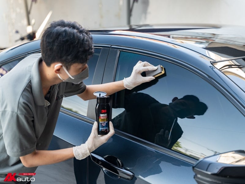 Ưu điểm của tẩy ố kính Glaco trên thị trường